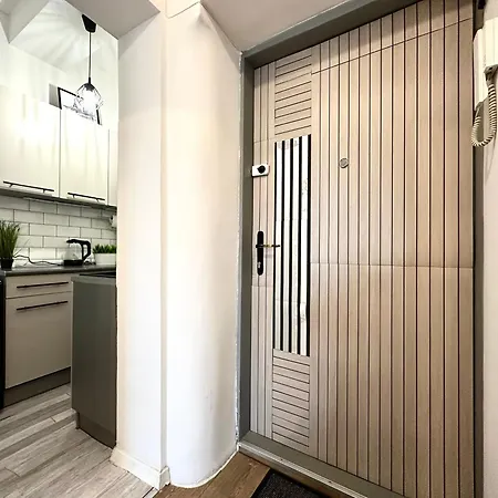 Nowa 8 - 1000m Main Square Apartment Wroclaw